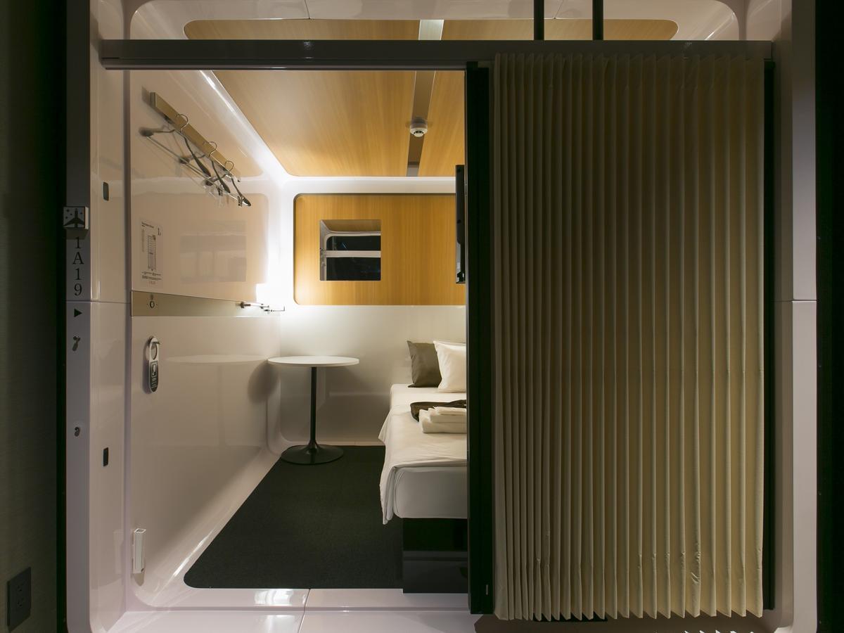First Cabin Nishiazabu طوكيو المظهر الخارجي الصورة